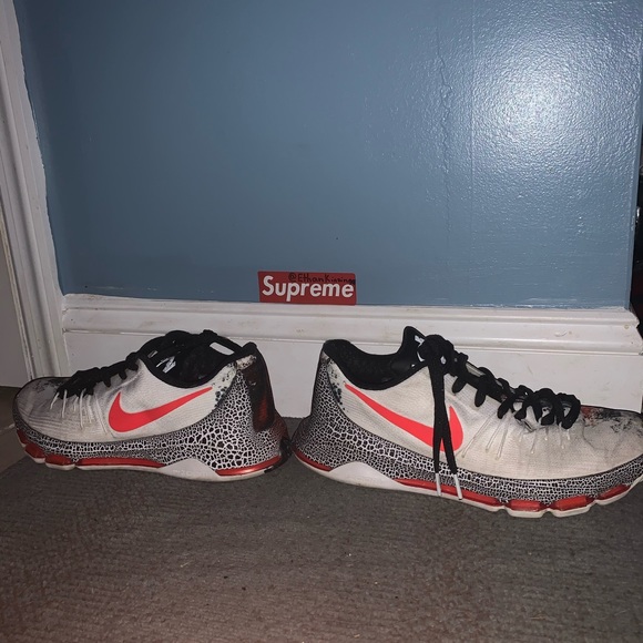 Nike KD 8 ‘XMAS’ - Picture 2 of 6